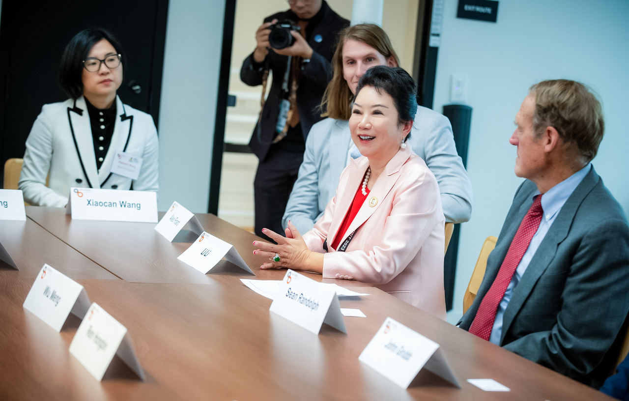 BB贝博集团董事局李俐参与贸促会活动