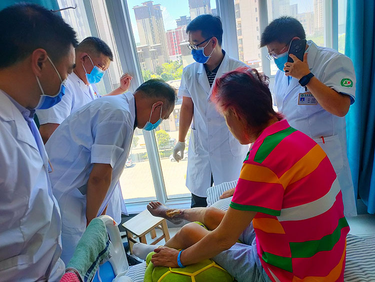 首页-BB贝博艾弗森公司官网