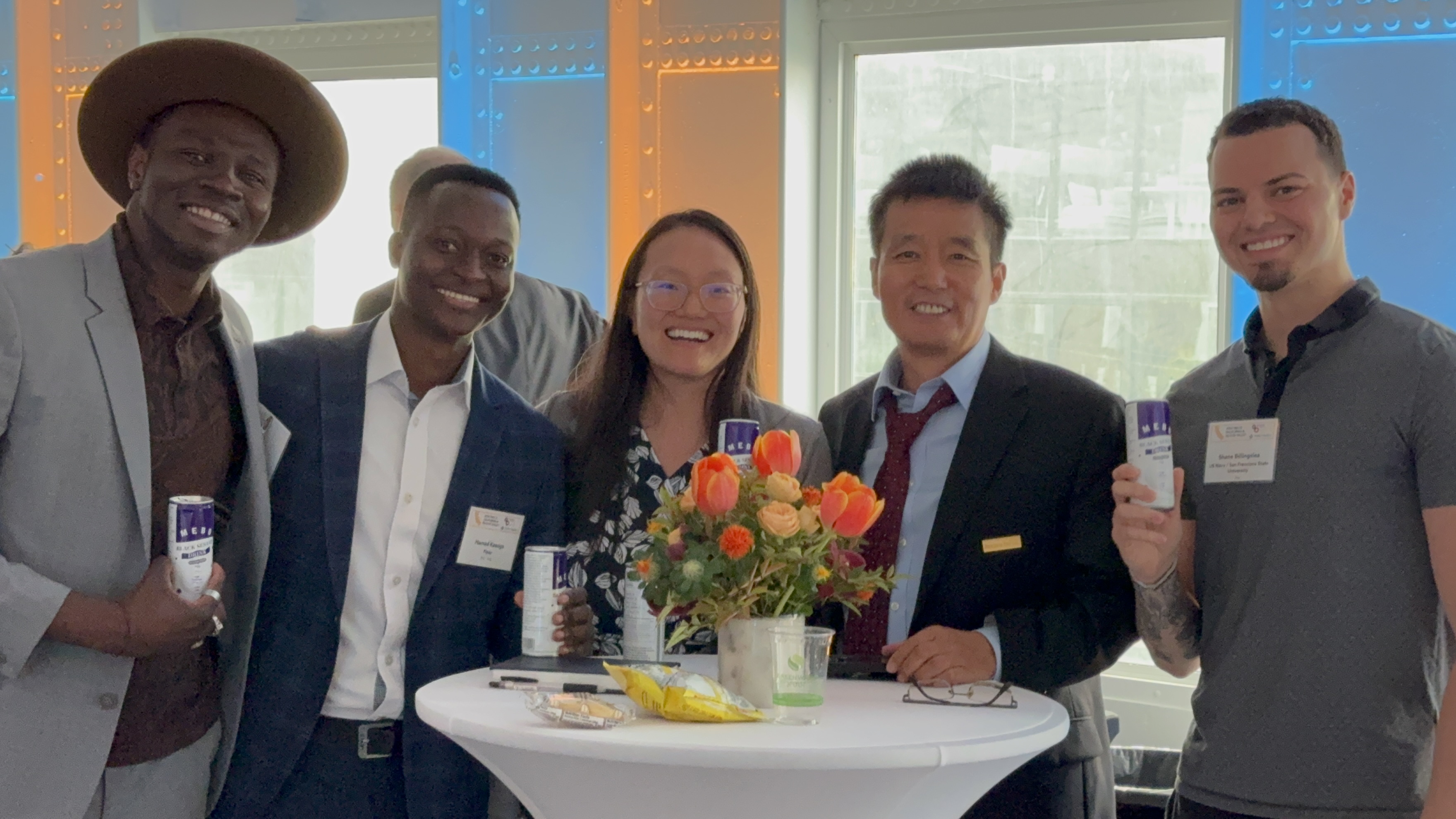 BB贝博再生源黑芝麻乳，APEC系列活动专供饮品。