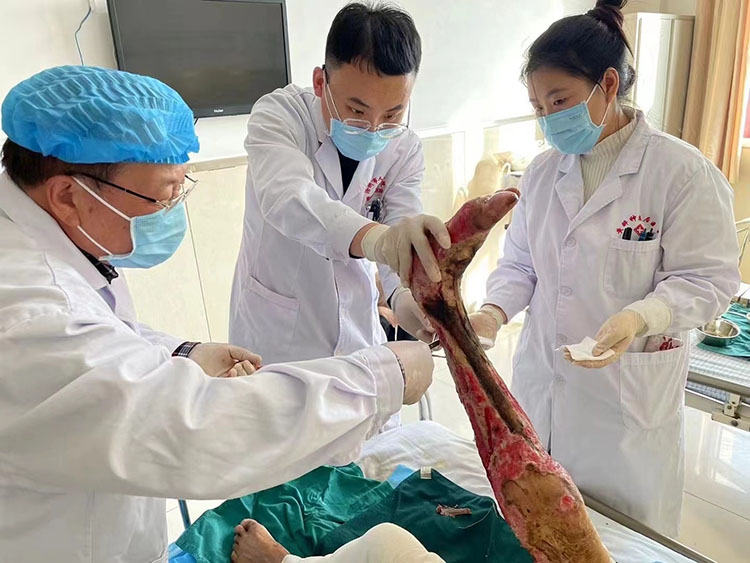 首页-BB贝博艾弗森公司官网