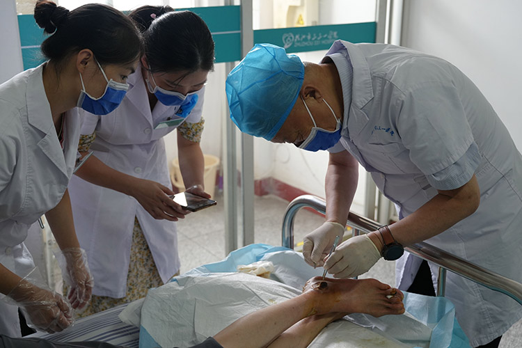 首页-BB贝博艾弗森公司官网