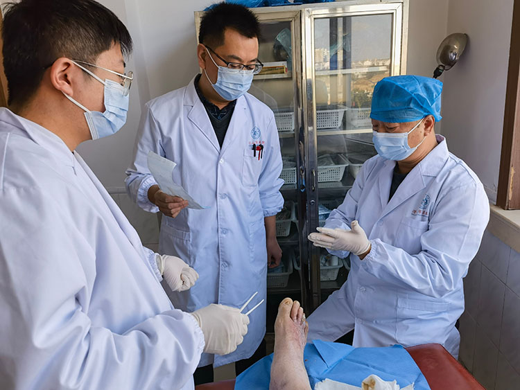 首页-BB贝博艾弗森公司官网