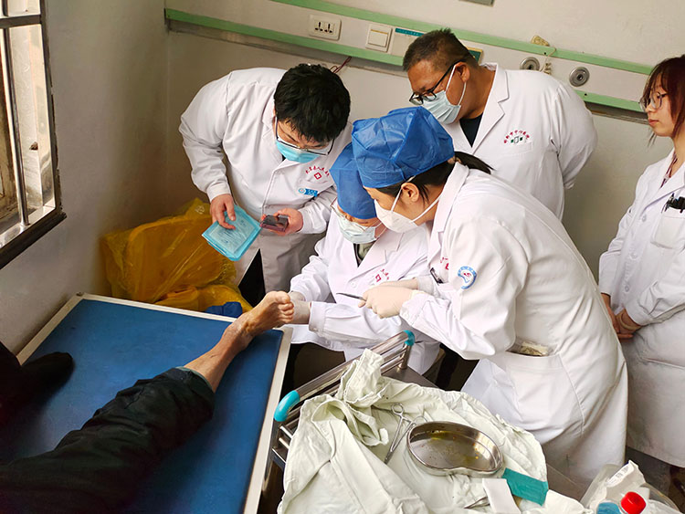 首页-BB贝博艾弗森公司官网